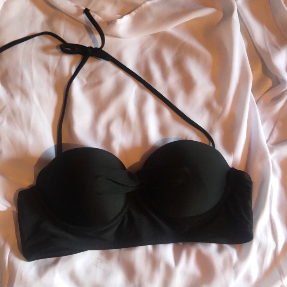 🌞 Black swim top👙